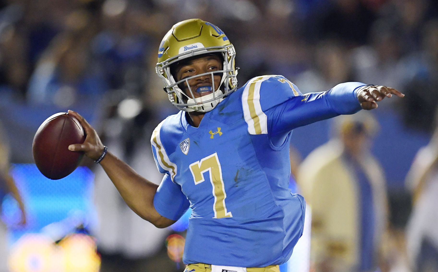 ÃÛÁÄÖ±²¥ UCLA Football